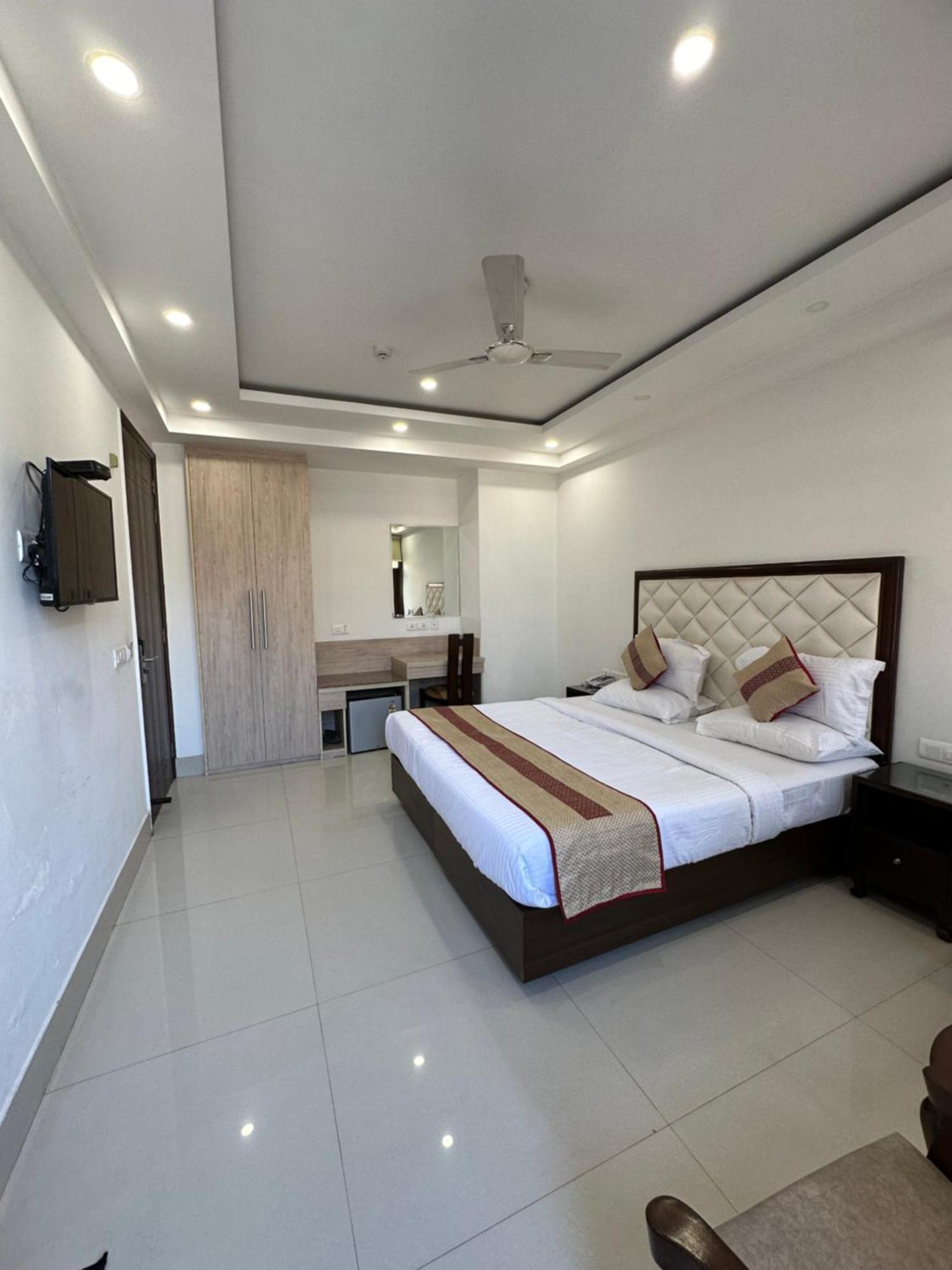 Lemon Green Residency - Hotel And Serviced Apartments New Delhi Eksteriør billede